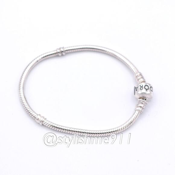 Authentic PANDORA Moments Barrel Clasp Charm Bracelet - 590702HV - Picture 2 of 12